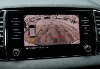 Подержанный автомобиль Skoda Karoq 2020 года (9 фото)