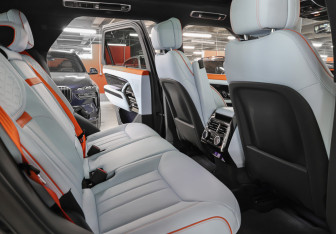 Подержанный автомобиль Land Rover Range Rover Sport 2024 года (13 фото)
