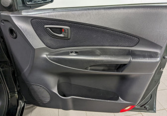 Подержанный автомобиль Hyundai Tucson 2007 года (18 фото)