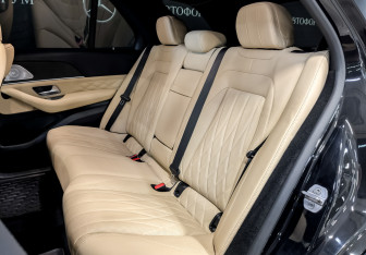 Подержанный автомобиль Mercedes-Benz GLE 2019 года (12 фото)