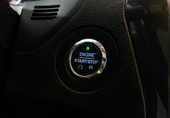 Подержанный автомобиль Ford Explorer 2017 года (15 фото)