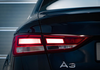 Подержанный автомобиль Audi A3 Sedan 2016 года (30 фото)