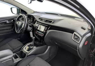 Подержанный автомобиль Nissan Qashqai 2014 года (11 фото)