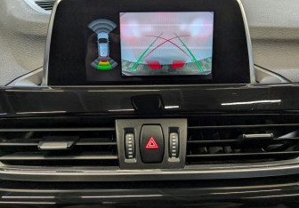 Подержанный автомобиль BMW X1 2018 года (24 фото)