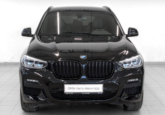 Подержанный автомобиль BMW X3 2021 года (2 фото)