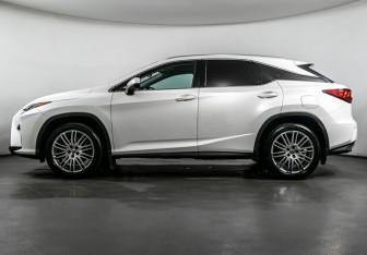 Подержанный автомобиль Lexus RX 2016 года (8 фото)