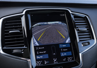 Подержанный автомобиль Volvo XC90 2019 года (16 фото)