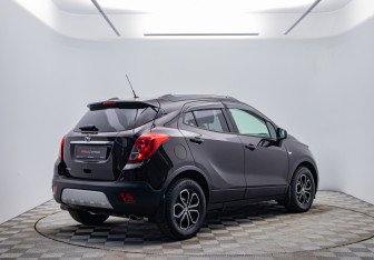 Подержанный автомобиль Opel Mokka 2012 года (5 фото)