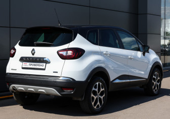 Подержанный автомобиль Renault Kaptur 2016 года (5 фото)