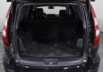 Подержанный автомобиль Great Wall Hover H3 2012 года (13 фото)