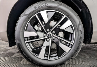 Новый Volvo XC60 2025 (7 фото)