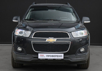 Подержанный автомобиль Chevrolet Captiva 2015 года (2 фото)
