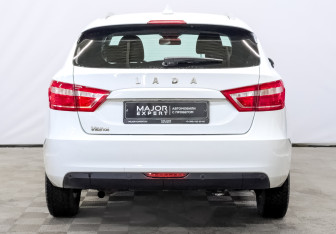 Подержанный автомобиль LADA (ВАЗ) Vesta Wagon 2021 года (6 фото)