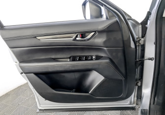 Подержанный автомобиль Mazda CX-5 2021 года (19 фото)