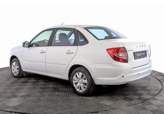 Подержанный автомобиль LADA (ВАЗ) Granta Sedan 2023 года (7 фото)