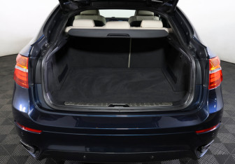 Подержанный автомобиль BMW X6 2013 года (10 фото)