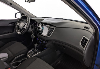 Подержанный автомобиль Hyundai Creta 2019 года (13 фото)