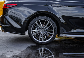 Подержанный автомобиль Toyota Camry Sedan 2026 года (13 фото)