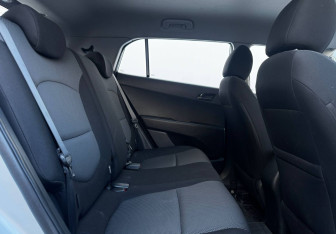 Подержанный автомобиль Hyundai Creta 2019 года (11 фото)