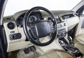 Подержанный автомобиль Land Rover Discovery 2009 года (22 фото)