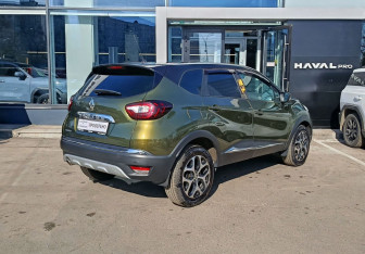 Подержанный автомобиль Renault Kaptur 2017 года (4 фото)