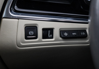 Подержанный автомобиль Cadillac XT6 2021 года (28 фото)