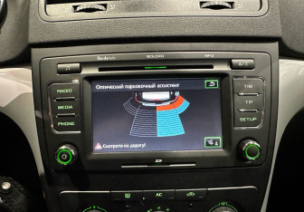 Подержанный автомобиль Skoda Yeti 2012 года (17 фото)