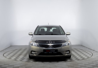 Подержанный автомобиль Kia Ceed Hatchback 2011 года (2 фото)