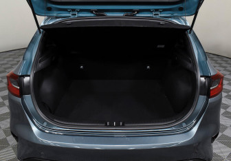 Подержанный автомобиль Kia Ceed Hatchback 2022 года (17 фото)