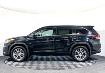 Подержанный автомобиль Toyota Highlander 2014 года (8 фото)
