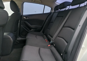 Подержанный автомобиль Mazda 3 Sedan 2013 года (11 фото)