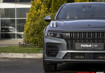 Подержанный автомобиль Lynk&Co 09 2022 года (30 фото)