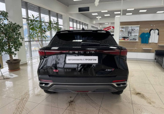 Подержанный автомобиль Omoda C5 2023 года (7 фото)