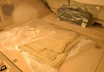 Подержанный автомобиль Toyota Land Cruiser Suv 2021 года (24 фото)