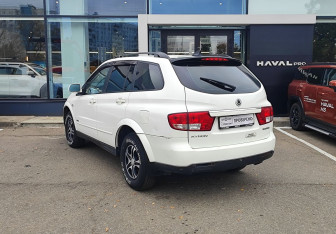 Подержанный автомобиль SsangYong Kyron 2014 года (7 фото)