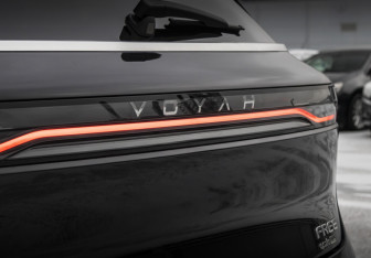 Подержанный автомобиль Voyah Free 2023 года (8 фото)