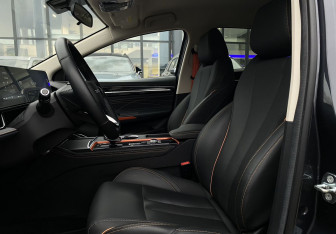 Подержанный автомобиль Omoda S5 GT 2024 года (22 фото)