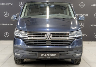 Подержанный автомобиль Volkswagen Caravelle 2020 года (2 фото)