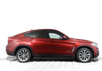 Подержанный автомобиль BMW X6 2014 года (4 фото)