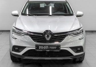 Подержанный автомобиль Renault Arkana 2021 года (2 фото)