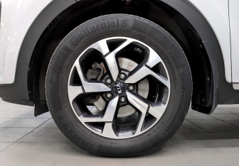 Подержанный автомобиль Kia Sportage 2020 года (18 фото)