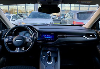Подержанный автомобиль Haval F7 2019 года (11 фото)