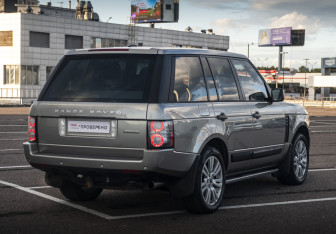 Подержанный автомобиль Land Rover Range Rover 2009 года (5 фото)