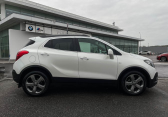 Подержанный автомобиль Opel Mokka 2013 года (4 фото)