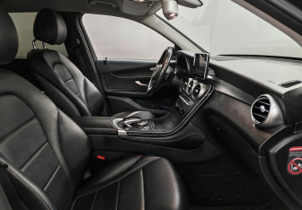 Подержанный автомобиль Mercedes-Benz GLC Coupe 2017 года (9 фото)
