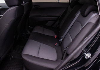 Подержанный автомобиль Hyundai Creta 2016 года (11 фото)