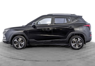 Подержанный автомобиль Москвич 3 2023 года (8 фото)