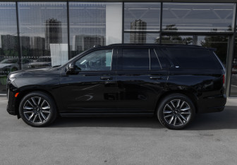 Подержанный автомобиль Cadillac Escalade Suv 2022 года (8 фото)