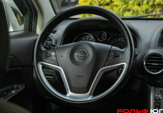 Подержанный автомобиль Opel Antara 2012 года (10 фото)
