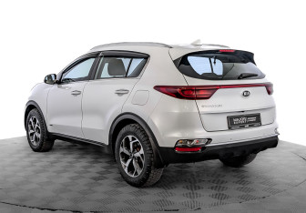 Подержанный автомобиль Kia Sportage 2019 года (7 фото)